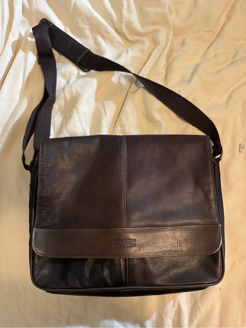Kenneth Cole Reaction Brown Messenger Laptop Bag
